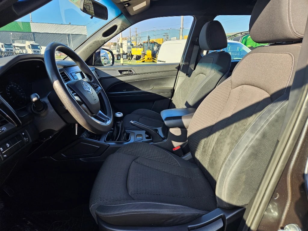 Ssangyong Grand Musso Grand Musso 2.2 4x2 Mt año 2023