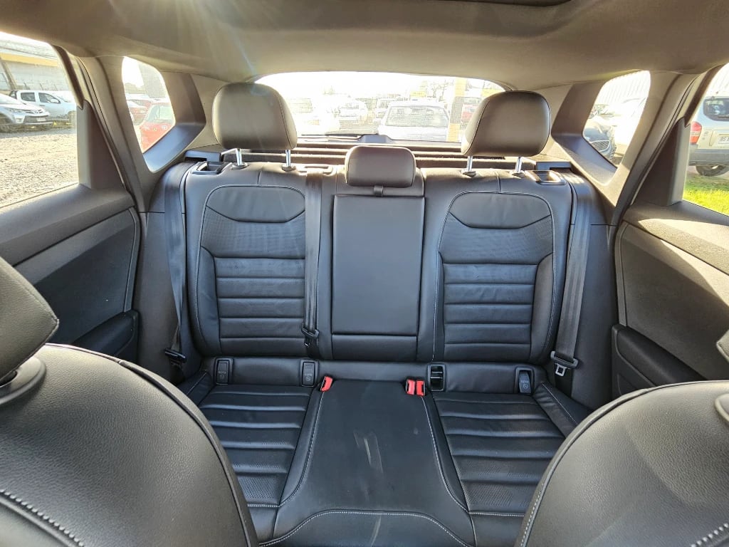 Volkswagen Taos Taos 1.4 Tsi At Highline año 2023