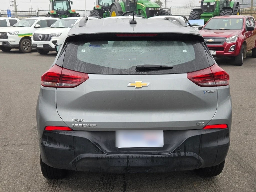 Chevrolet Tracker 1.2t Ltz R 4x2 At 5p año 2025