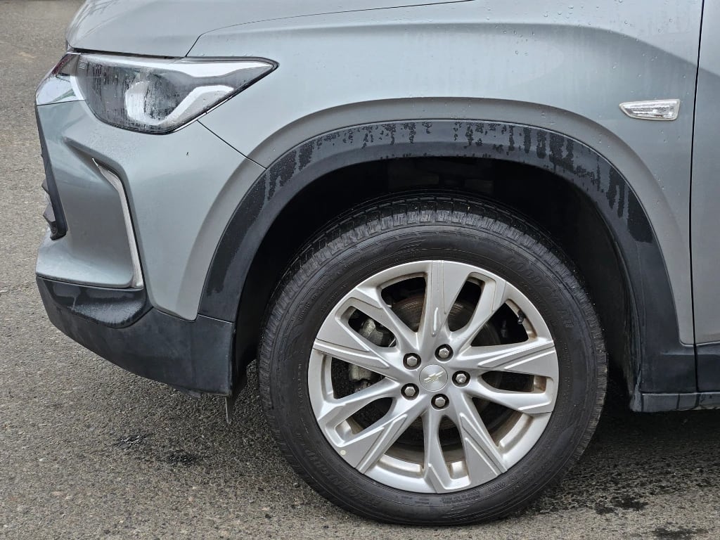 Chevrolet Tracker 1.2t Ltz R 4x2 At 5p año 2025