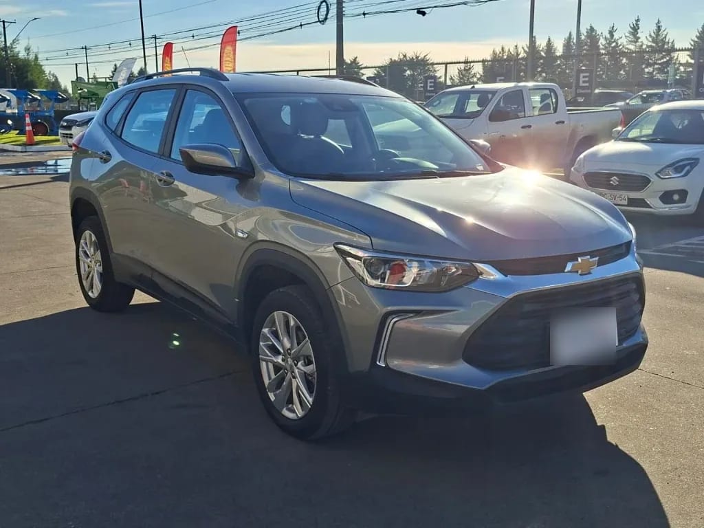 Chevrolet Tracker 1.2t Ltz R 4x2 At 5p año 2025