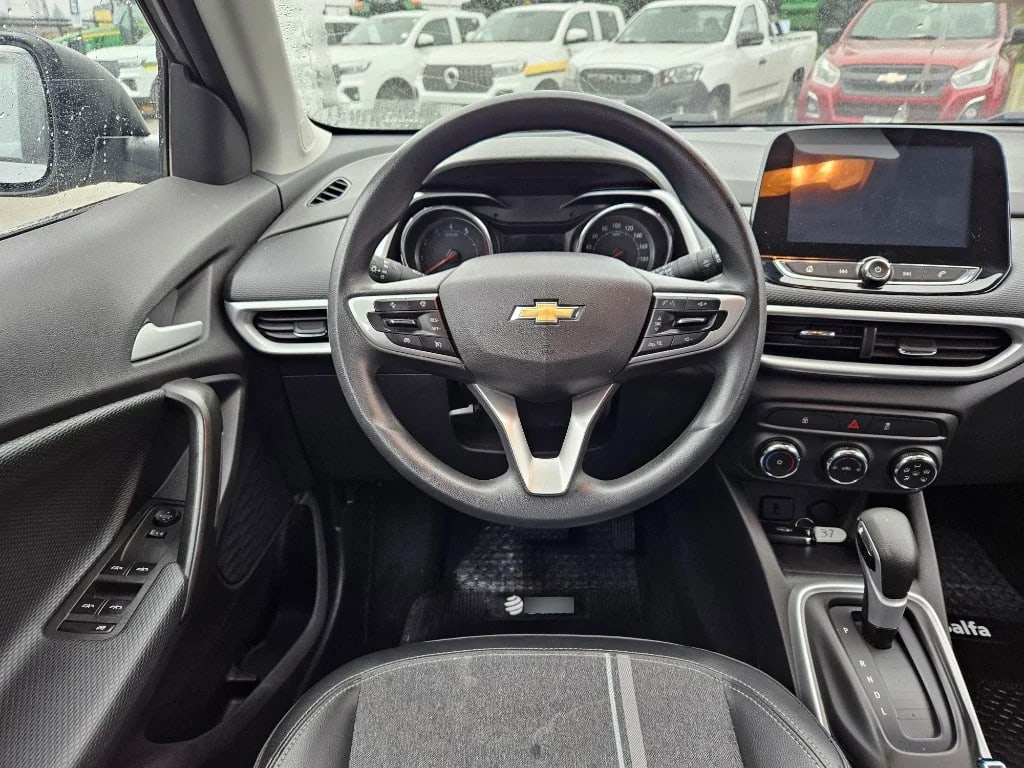 Chevrolet Tracker 1.2t Ltz R 4x2 At 5p año 2025