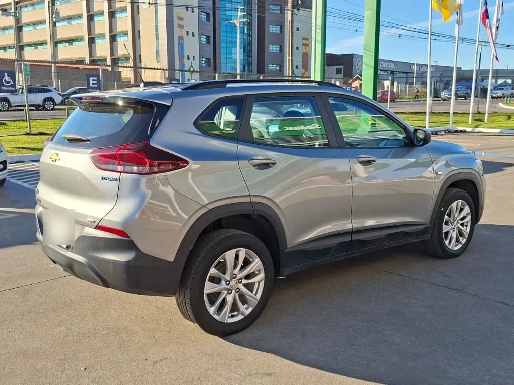 Chevrolet Tracker 1.2t Ltz R 4x2 At 5p año 2025