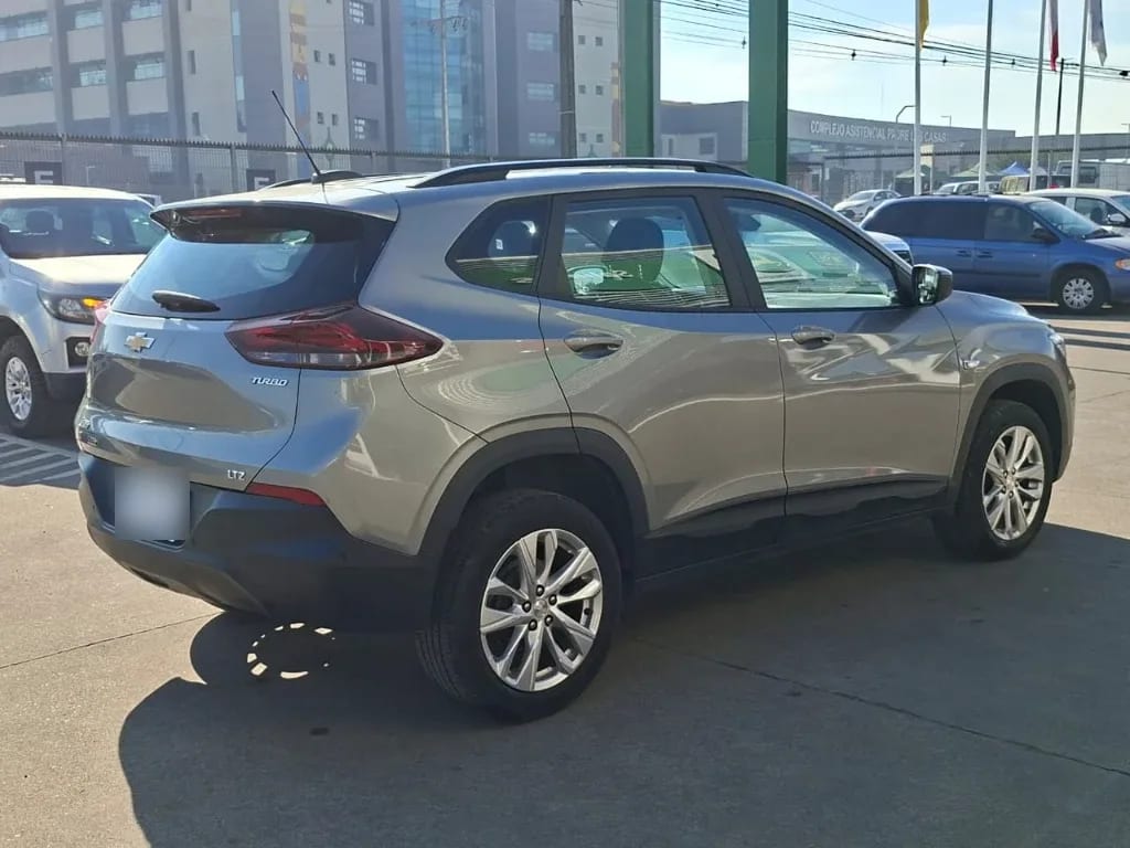 Chevrolet Tracker 1.2t Ltz R 4x2 At año 2025