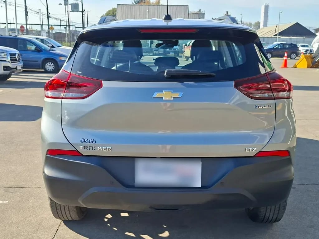 Chevrolet Tracker 1.2t Ltz R 4x2 At año 2025