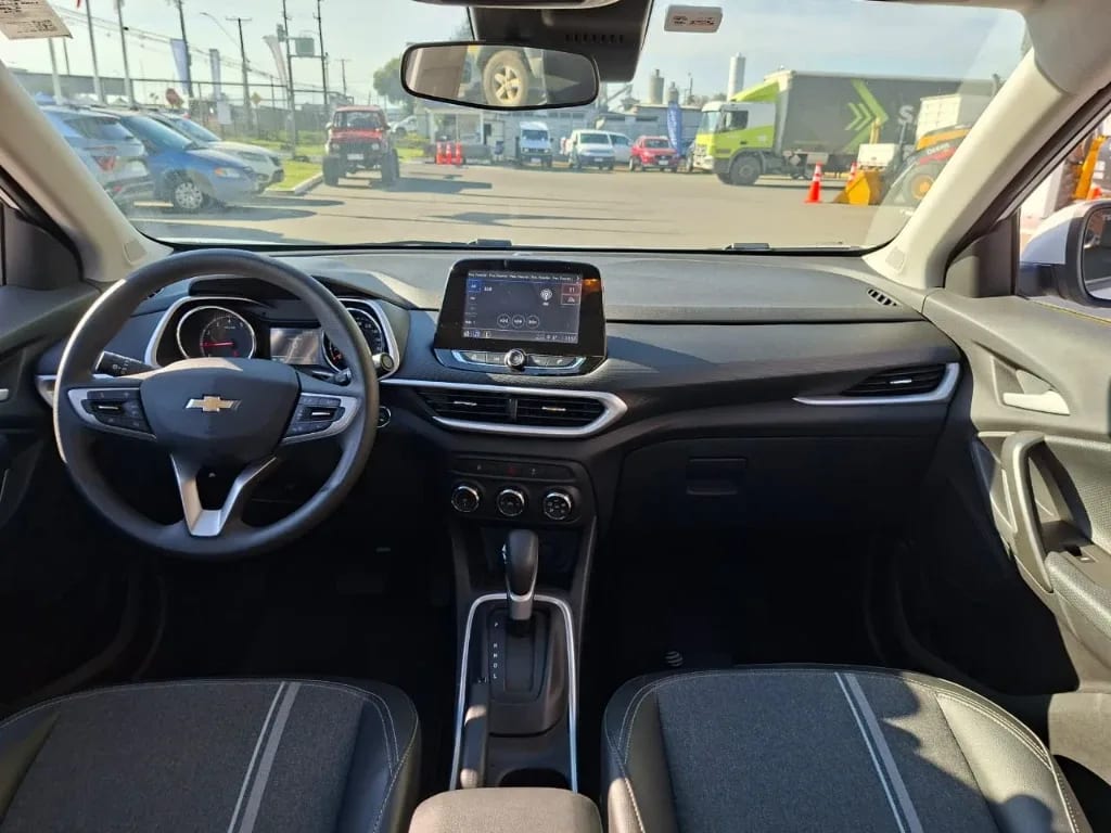 Chevrolet Tracker 1.2t Ltz R 4x2 At 5p año 2025
