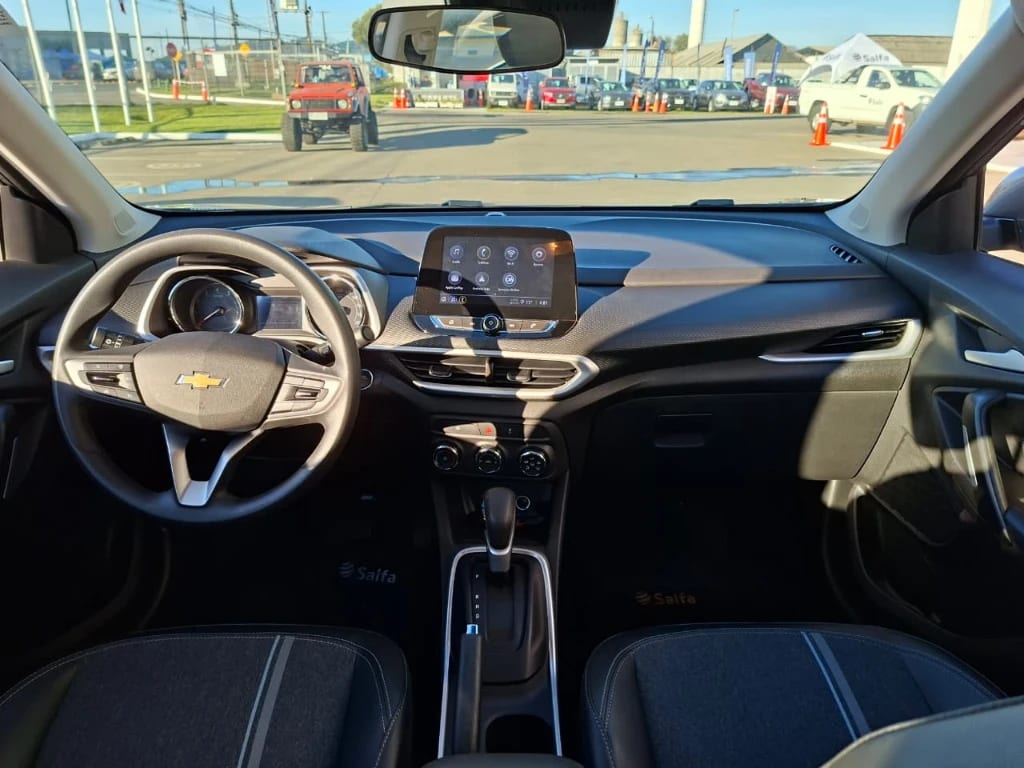 Chevrolet Tracker 1.2t Ltz R 4x2 At 5p año 2025