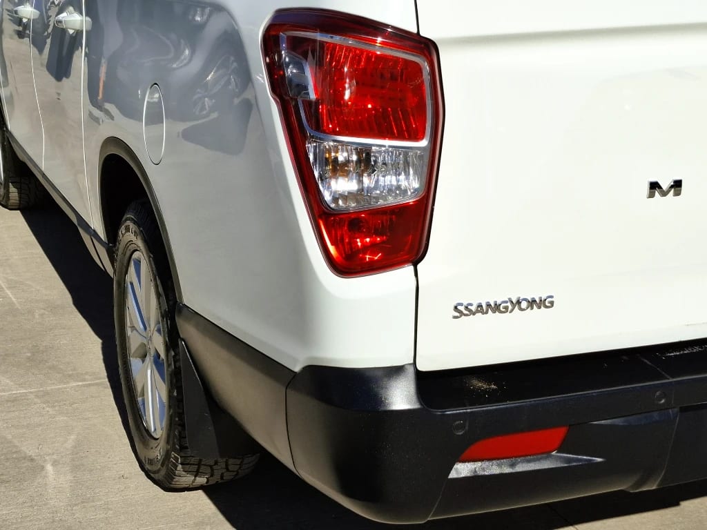 Ssangyong Grand Musso Grand Musso 2.2 4x4 Mt Full-Ql712 año 2023