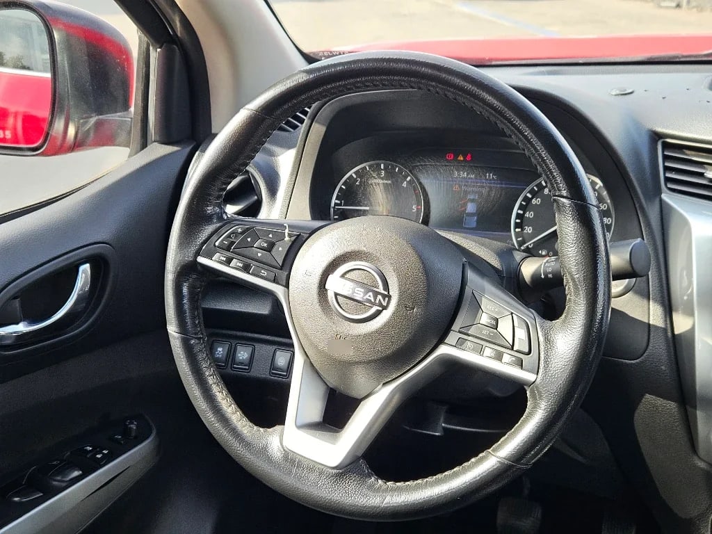 Nissan Navara Dc 4x4 2.3tdi Le Mt año 2023