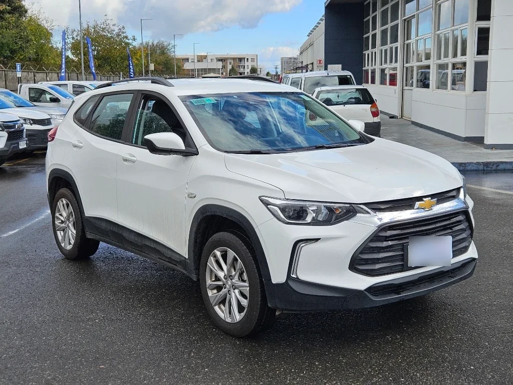 Chevrolet Tracker 1.2t Ltz R 4x2 At 5p año 2025