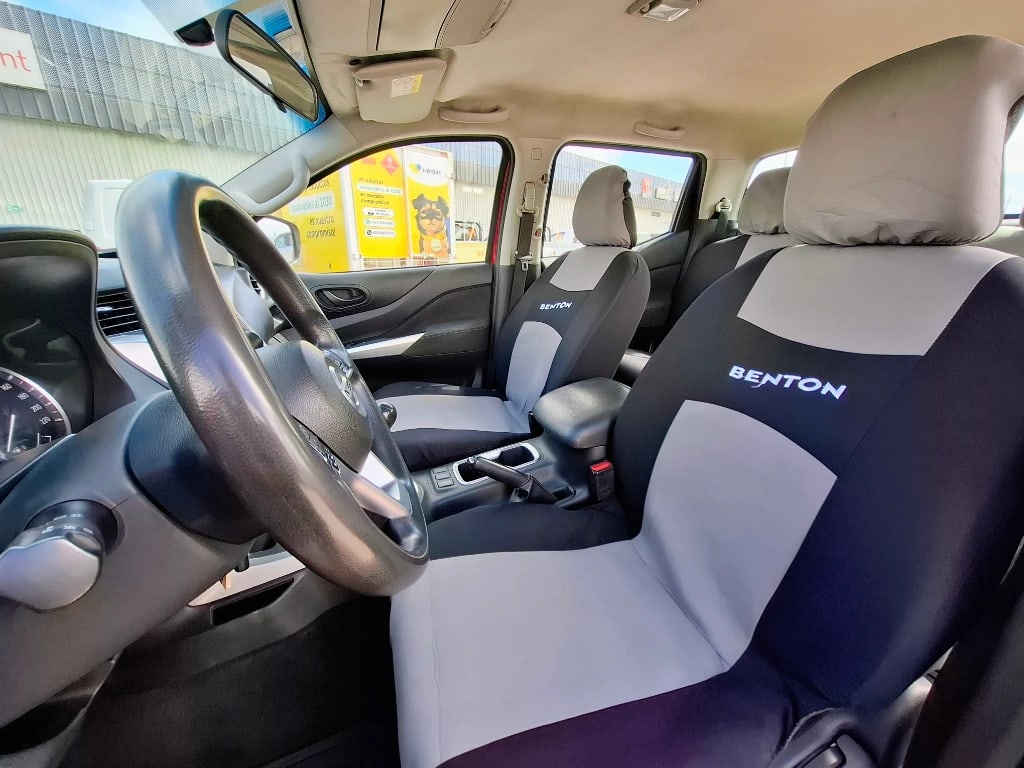 Nissan Navara Navara Dc 4x2 2.3tdi Se año 2023