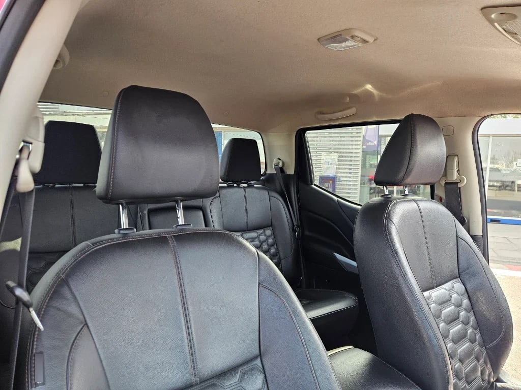 Nissan Navara Dc 4x4 2.3tdi Le Mt año 2023