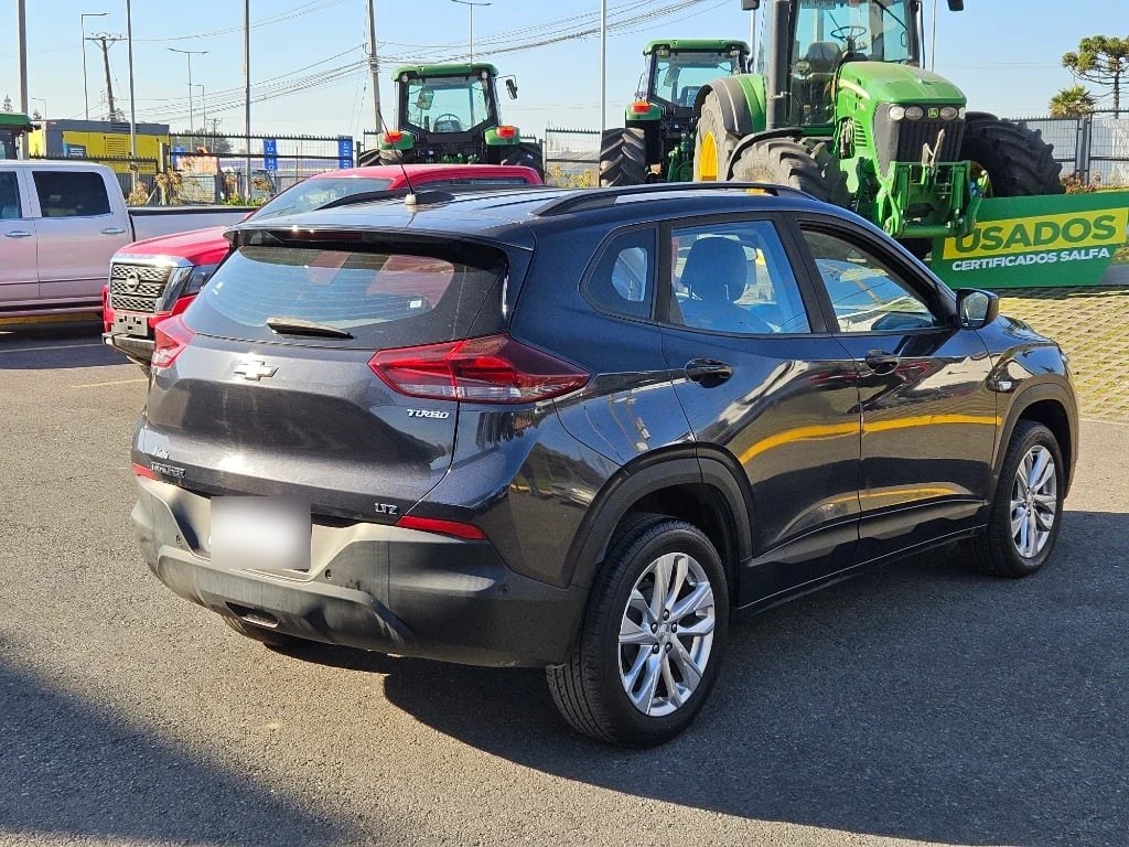 Chevrolet Tracker 1.2t Ltz R 4x2 At 5p año 2025