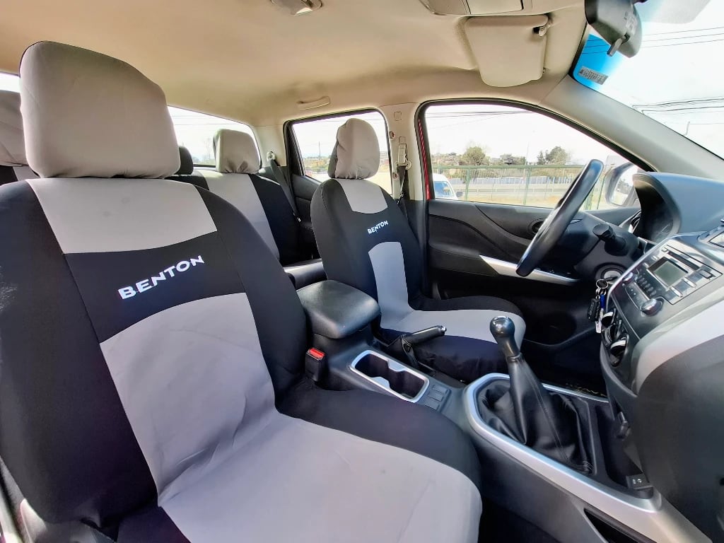 Nissan Navara Navara Dc 4x2 2.3tdi Se año 2023