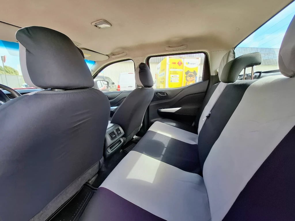 Nissan Navara Navara Dc 4x2 2.3tdi Se año 2023