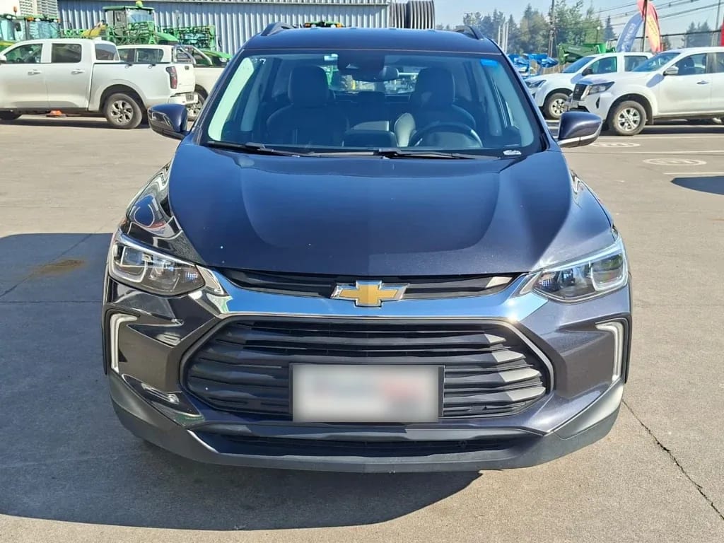 Chevrolet Tracker 1.2t Ltz R 4x2 At 5p año 2025