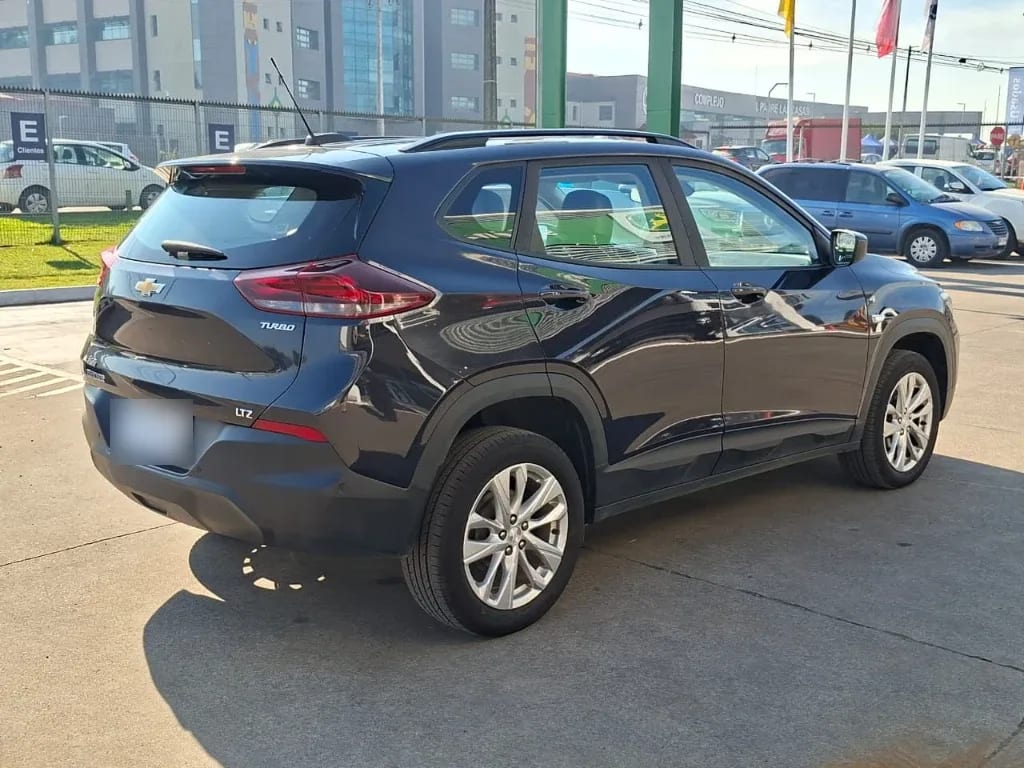 Chevrolet Tracker 1.2t Ltz R 4x2 At 5p año 2025