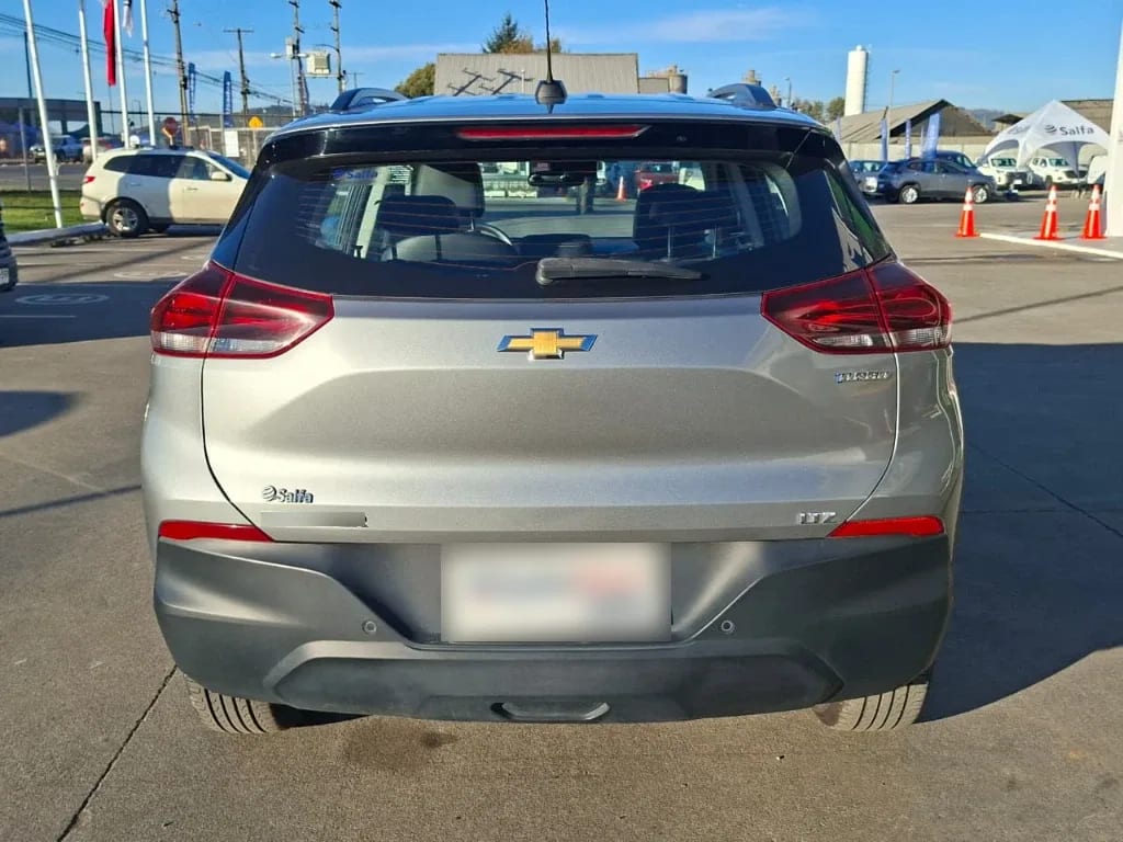 Chevrolet Tracker 1.2t Ltz R 4x2 At 5p año 2025