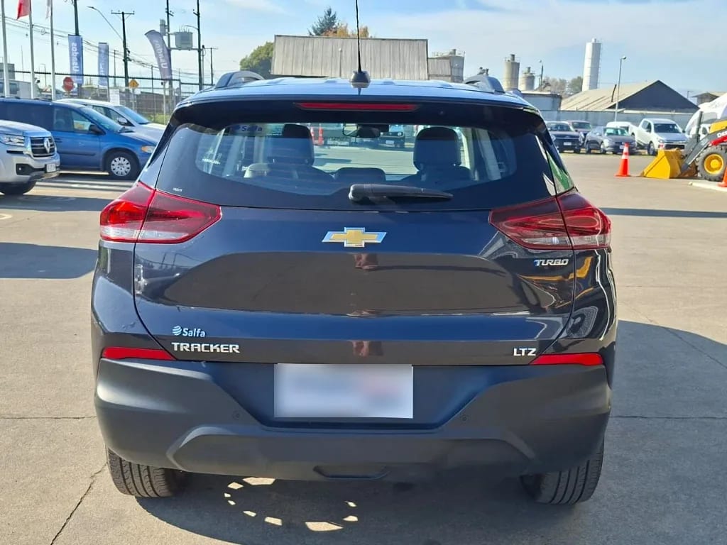 Chevrolet Tracker 1.2t Ltz R 4x2 At 5p año 2025