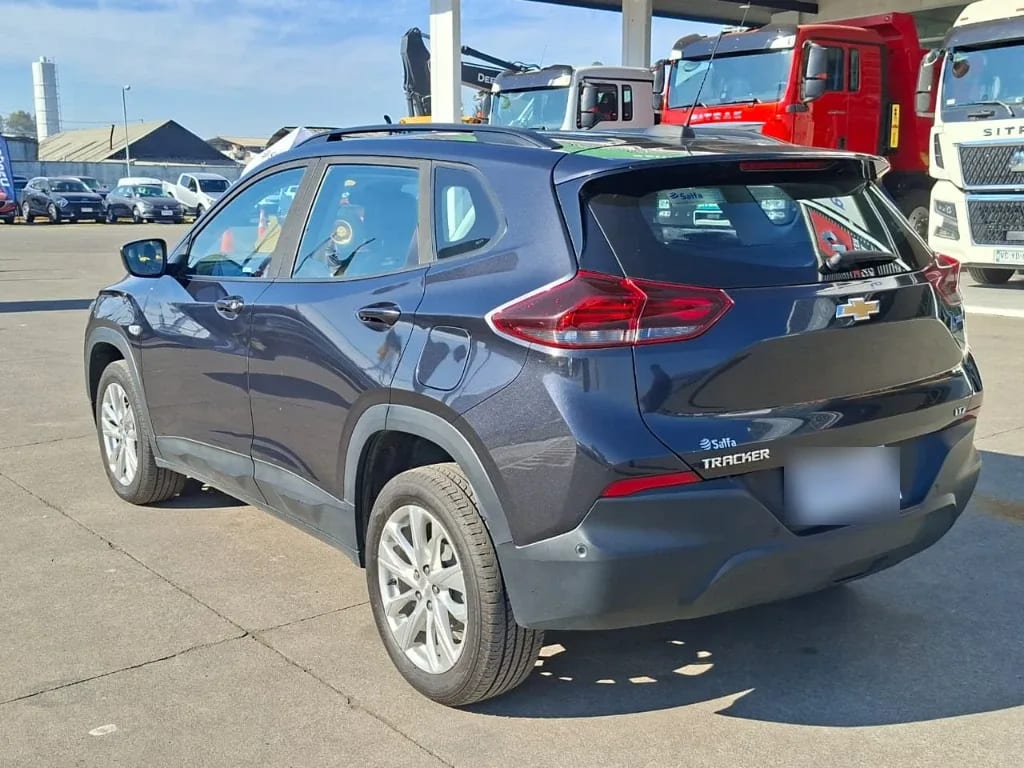 Chevrolet Tracker 1.2t Ltz R 4x2 At 5p año 2025