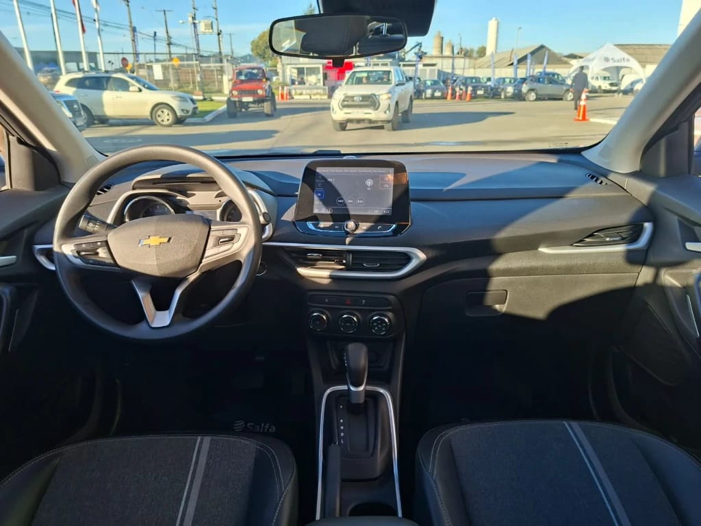 Chevrolet Tracker 1.2t Ltz R 4x2 At 5p año 2025