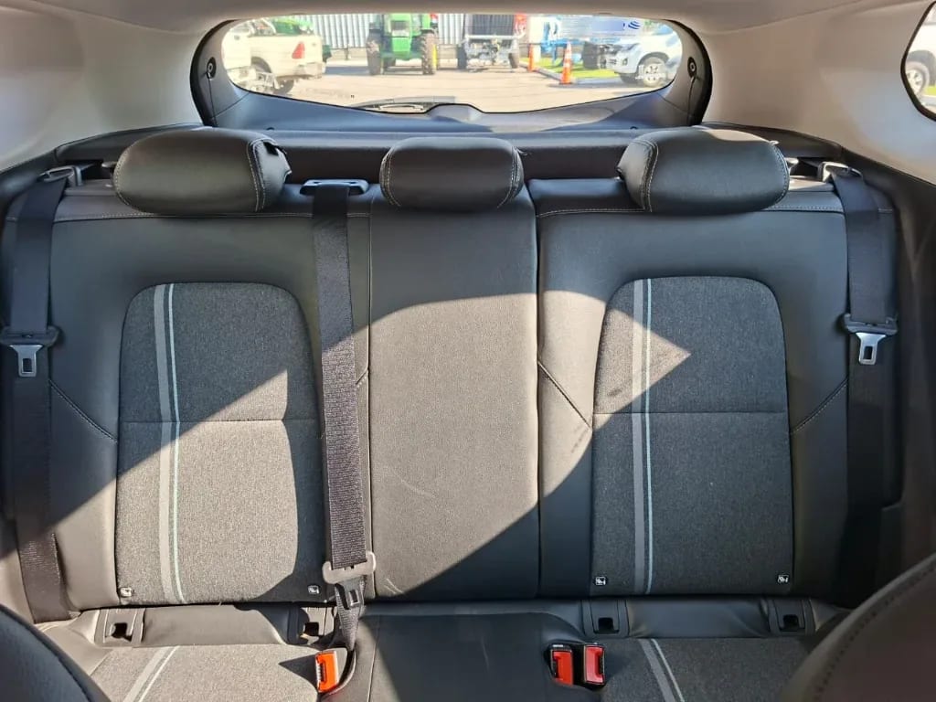 Chevrolet Tracker 1.2t Ltz R 4x2 At 5p año 2025
