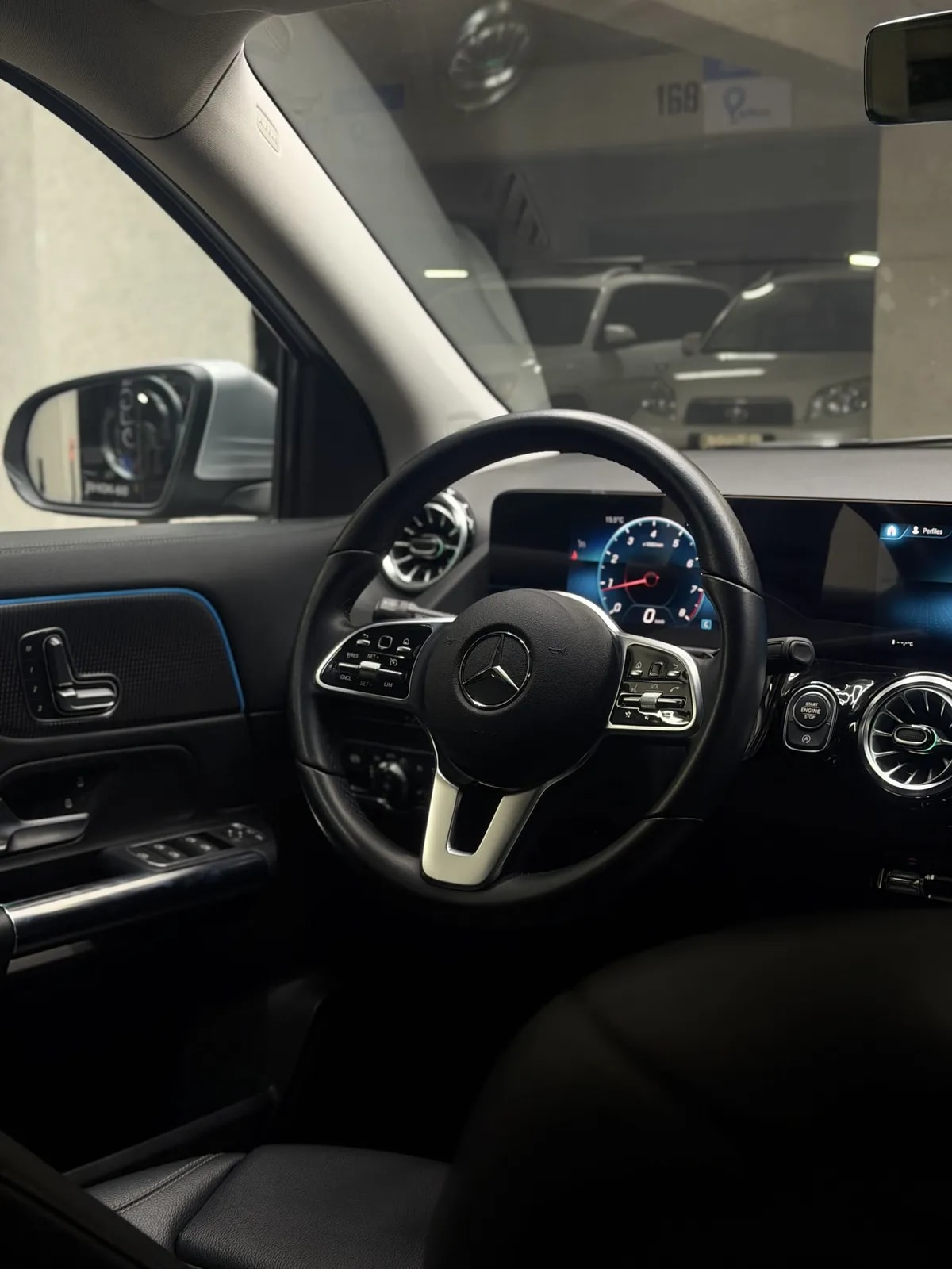 MERCEDES BENZ GLA200 Otra año 2022