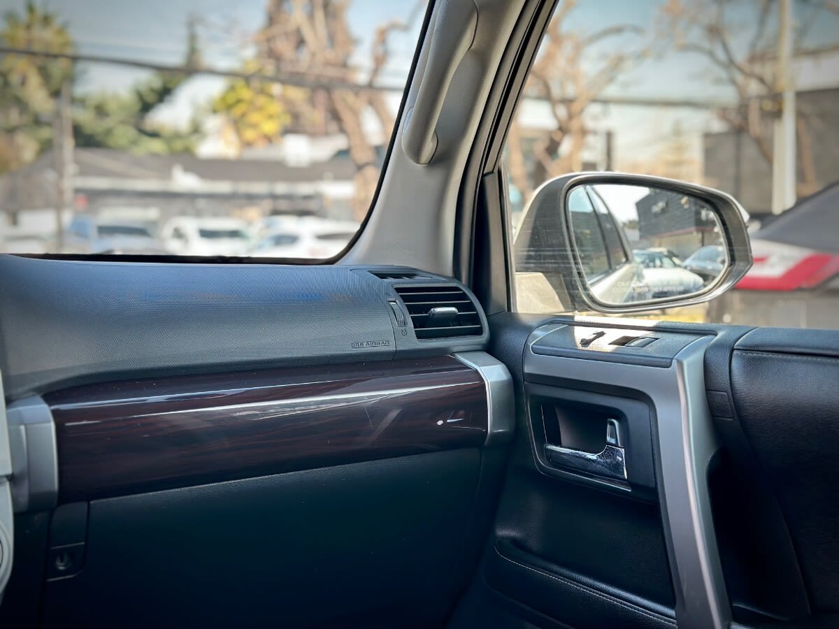 Toyota 4 Runner Limited año 2014