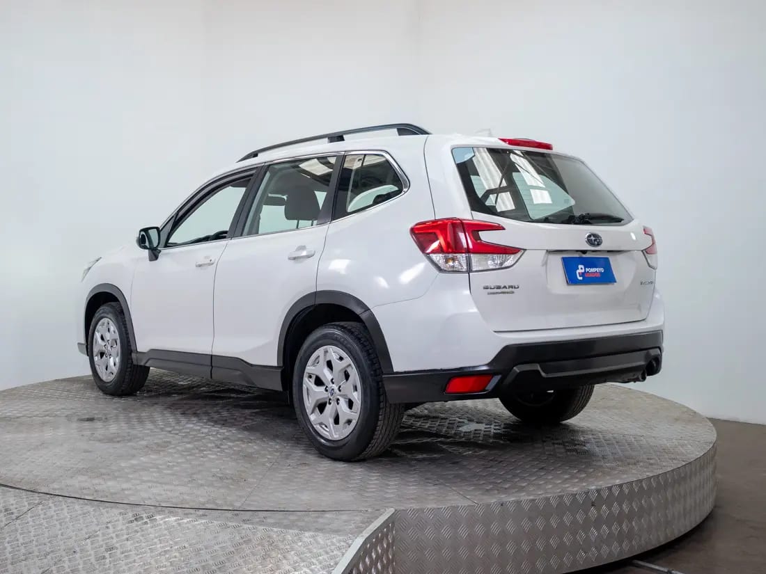 Subaru Forester 2.0 Awd X At 4x4 año 2020