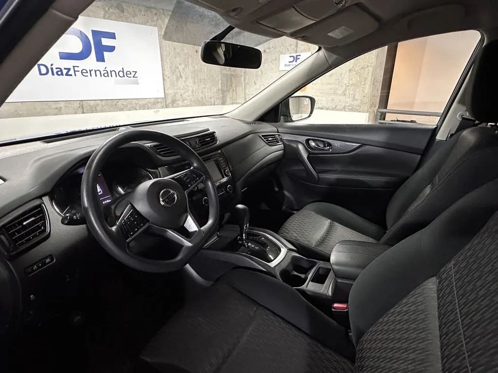 Nissan X-Trail 2.5 Drive 4x2 At 5p año 2021