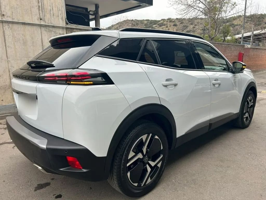 Peugeot 2008 1.2 Allure Pack Puretech 130 4x2 At 5p año 2024