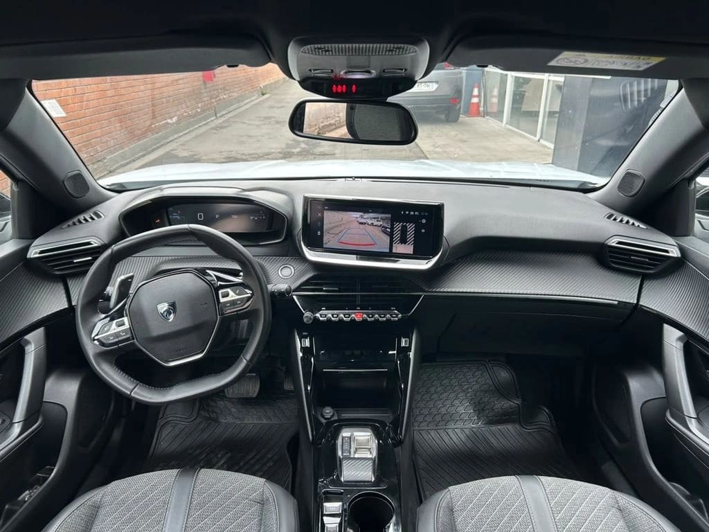 Peugeot 2008 1.2 Allure Pack Puretech 130 4x2 At 5p año 2024