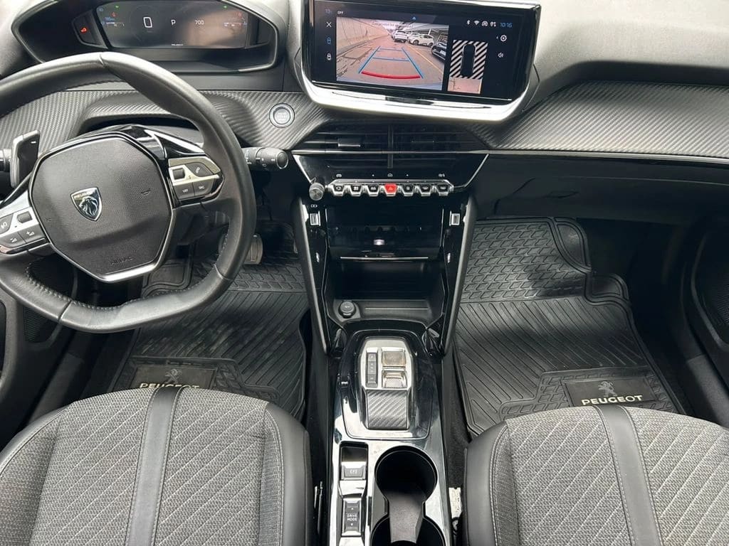 Peugeot 2008 1.2 Allure Pack Puretech 130 4x2 At 5p año 2024
