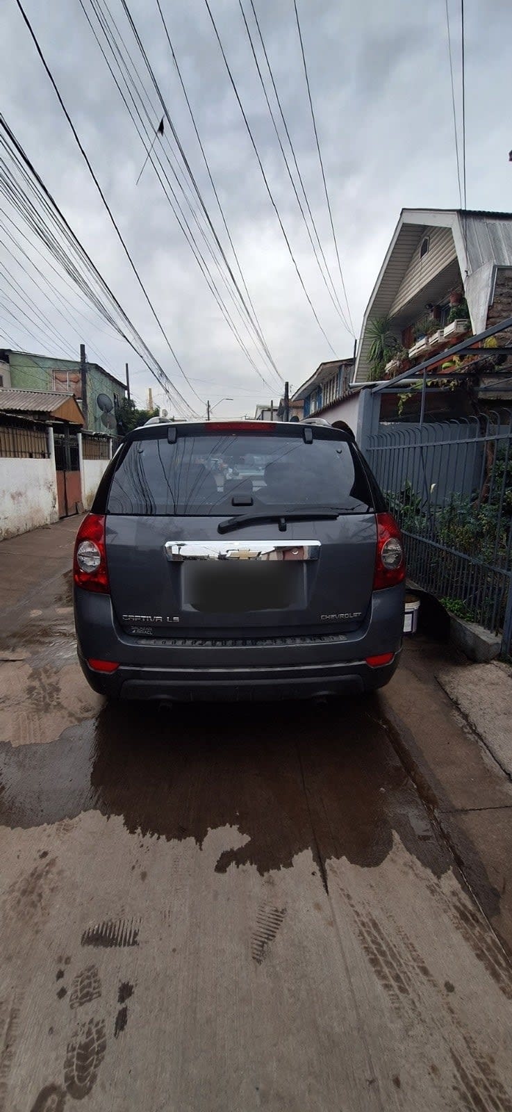 CHEVROLET CAPTIVA 2.4 Ls 6ab Mt 4x2 año 2012