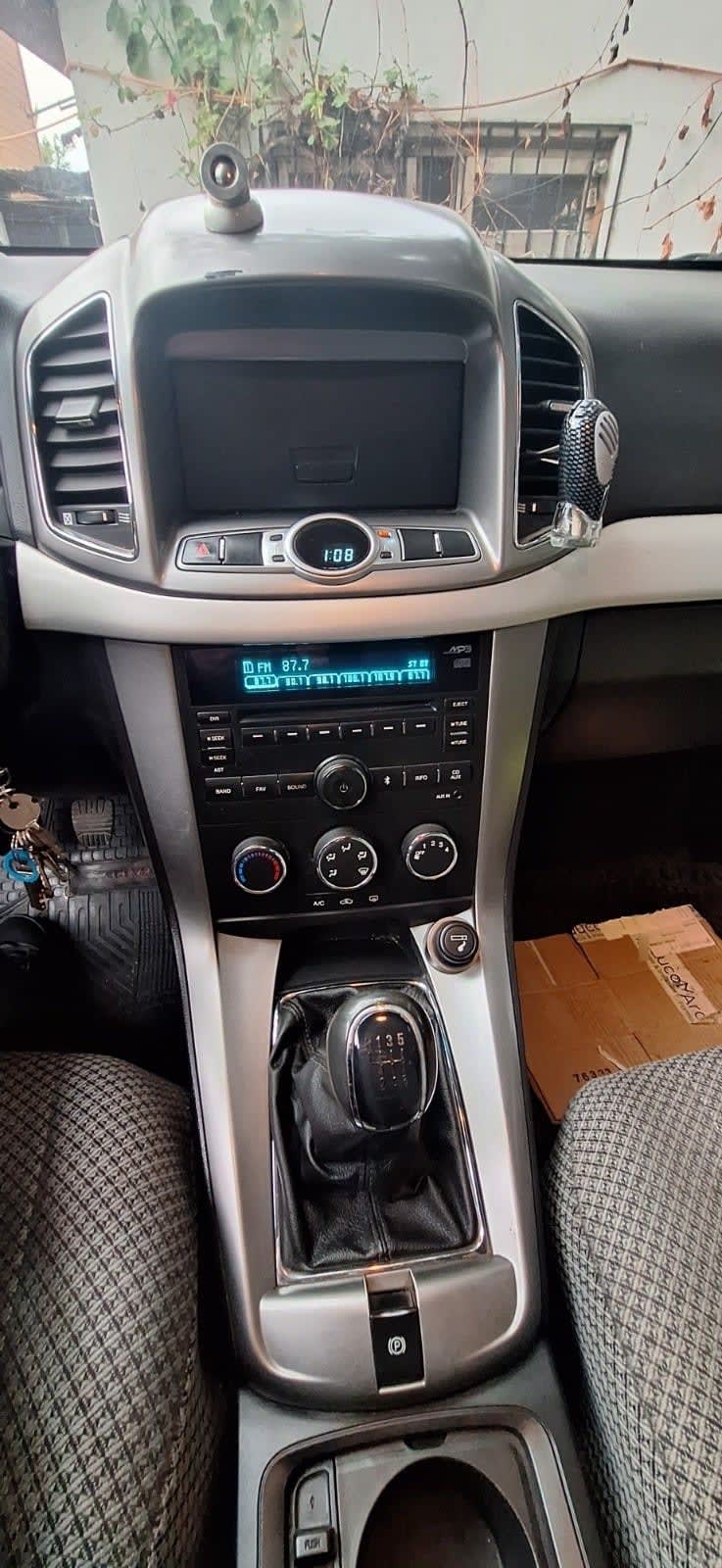 CHEVROLET CAPTIVA 2.4 Ls 6ab Mt 4x2 año 2012