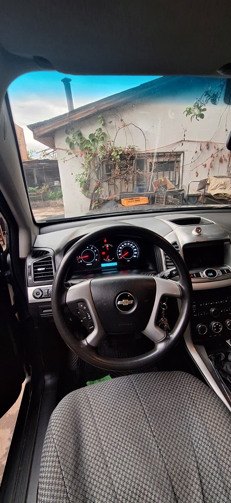 CHEVROLET CAPTIVA 2.4 Ls 6ab Mt 4x2 año 2012