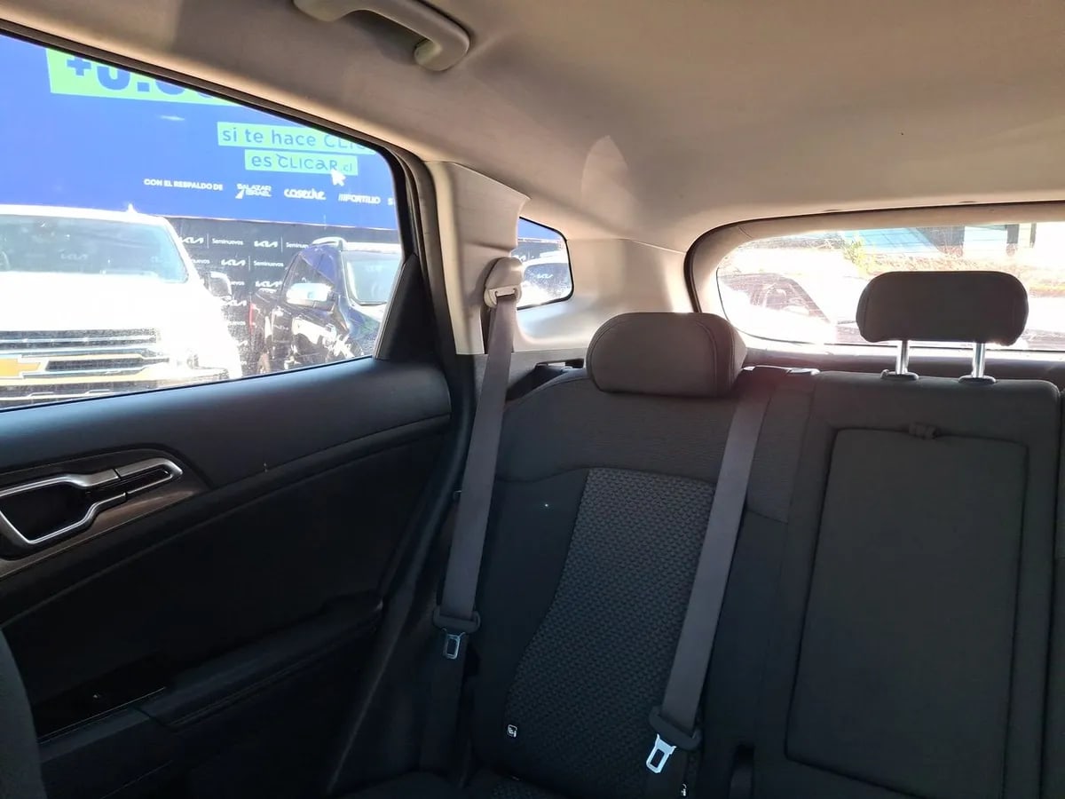 Kia Sportage 2.0 Ex Benc 2wd 6mt 5p año 2023