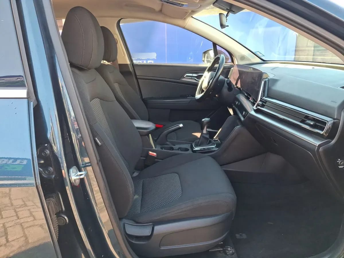 Kia Sportage 2.0 Ex Benc 2wd 6mt 5p año 2023