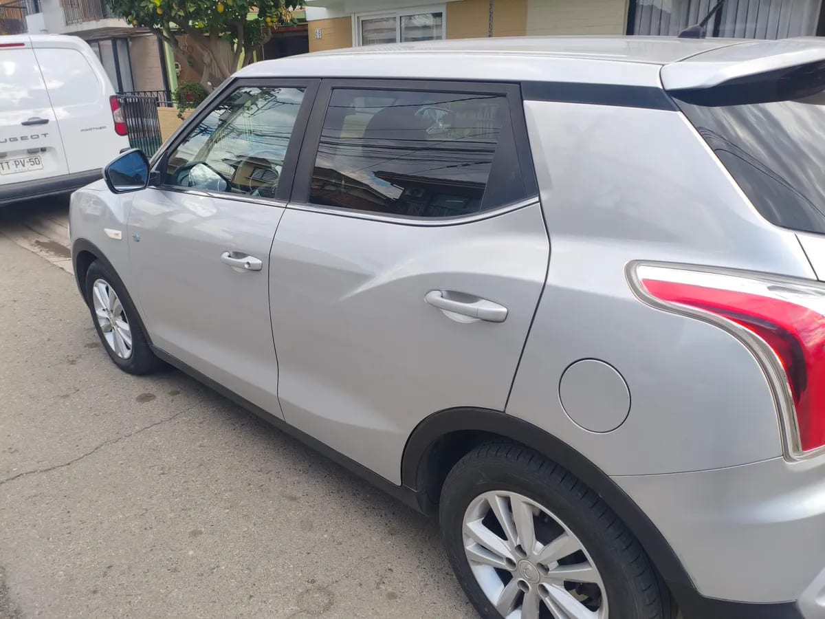 SSANGYONG TIVOLI 1.6 Tv2110 Mt Diesel año 2017