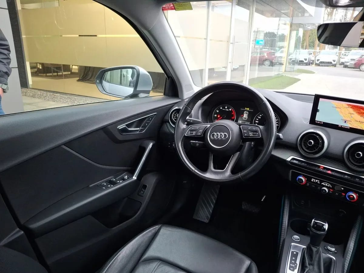 Audi Q2 1.4 35 Tfsi 4x2 At 5p año 2021