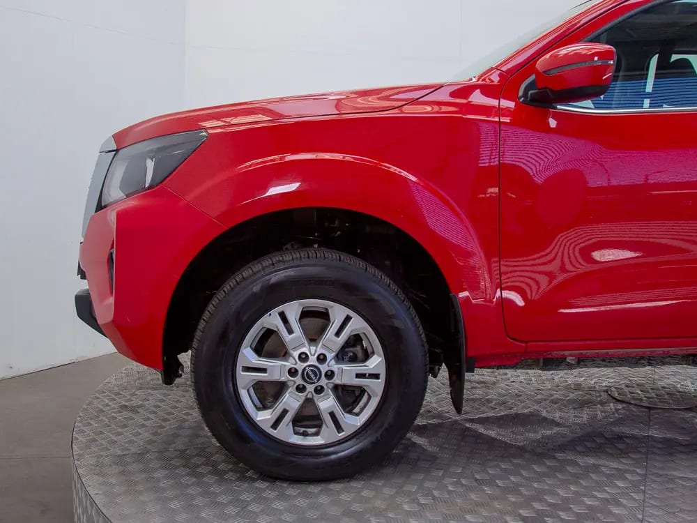 Nissan Navara Xe 4x2 2.3 Mt año 2024
