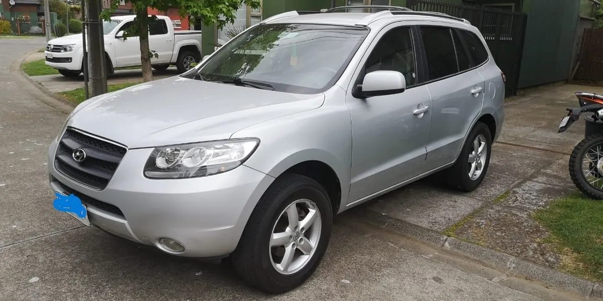 HYUNDAI SANTA FE 2.7 Gls 4wd At año 2010