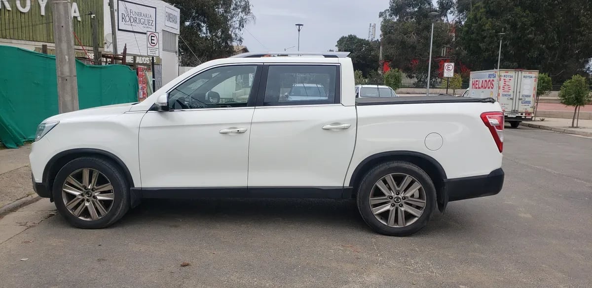 SSANGYONG MUSSO 2.2 Mt 4x4 Diesel año 2019