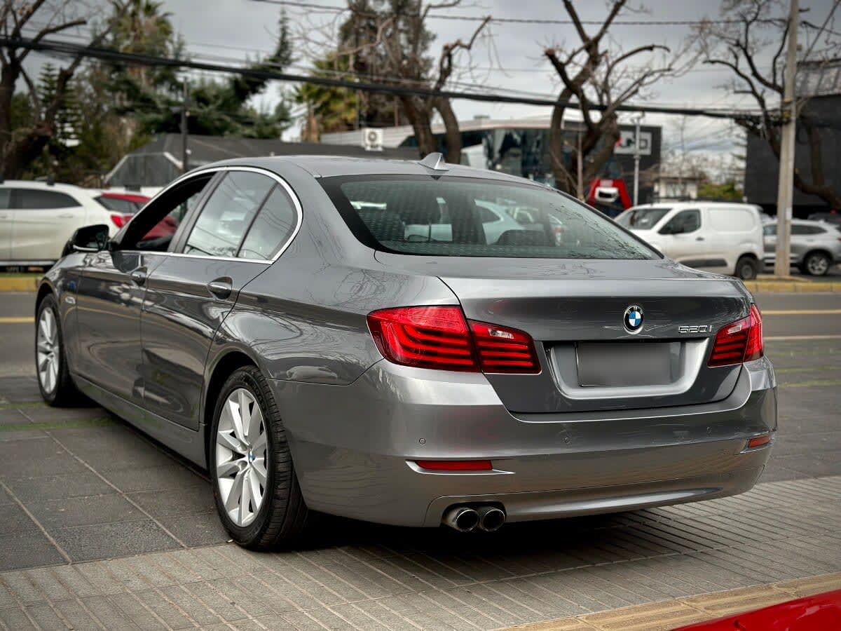 BMW 520i Exectuve año 2014