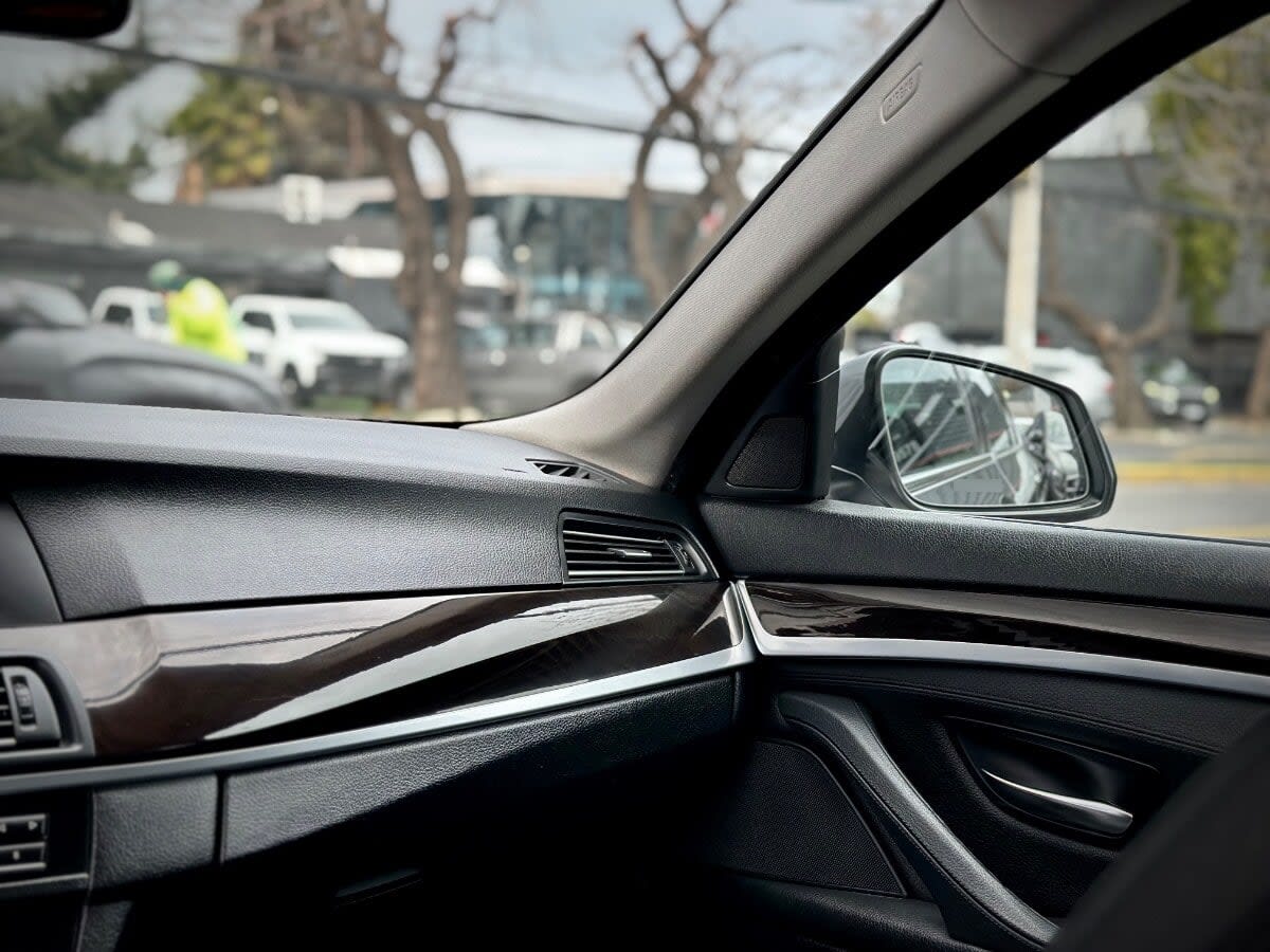 BMW 520i Exectuve año 2014