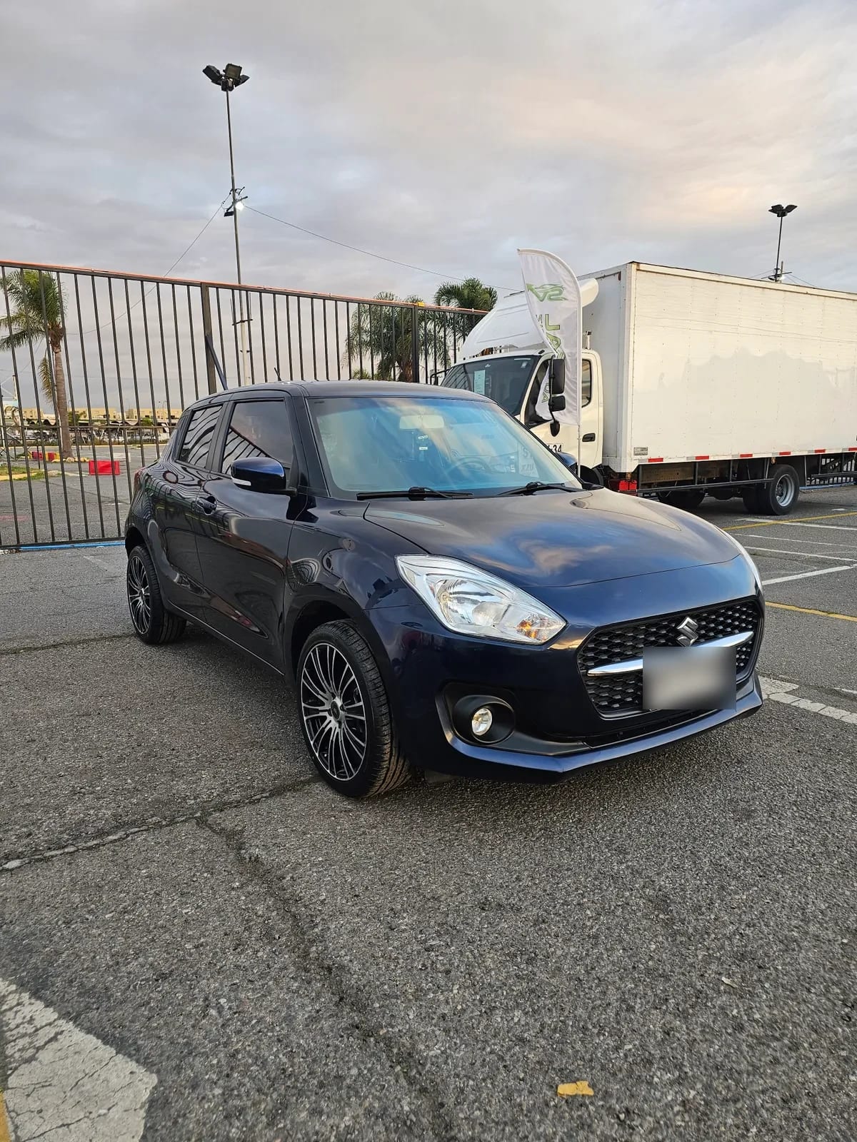 SUZUKI SWIFT 1.2 Gl Mt año 2023