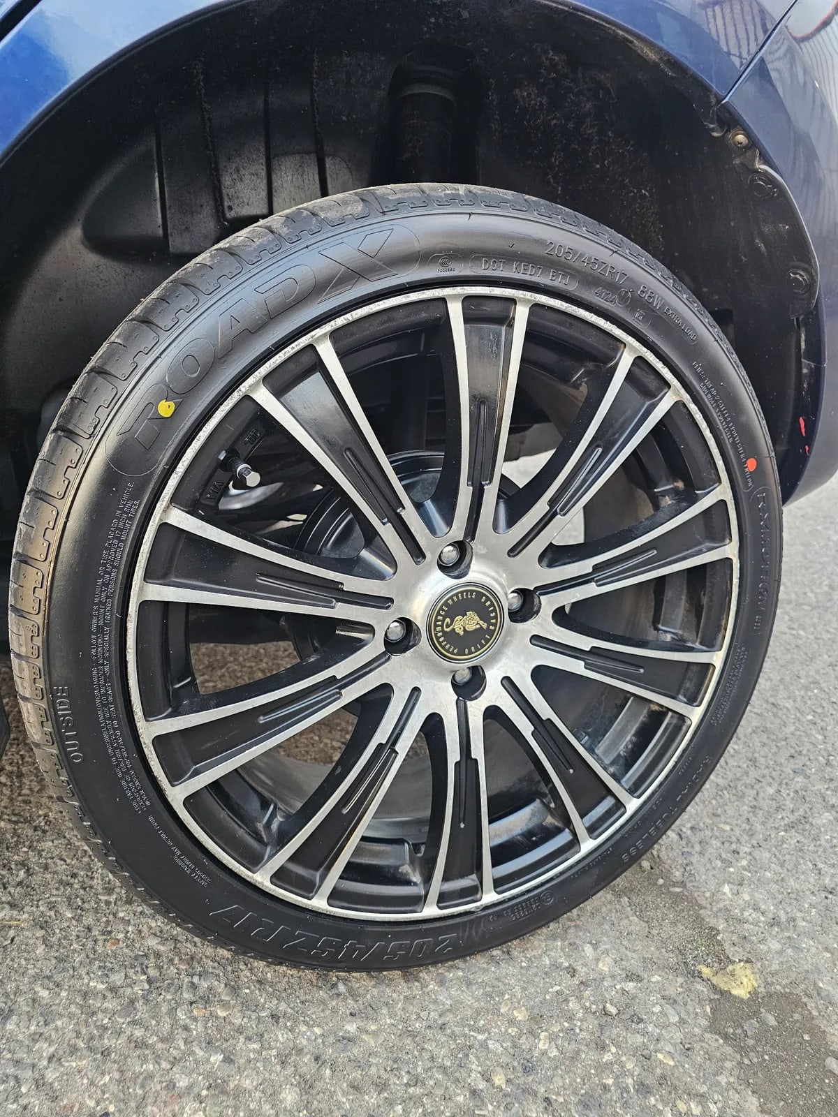 SUZUKI SWIFT 1.2 Gl Mt año 2023