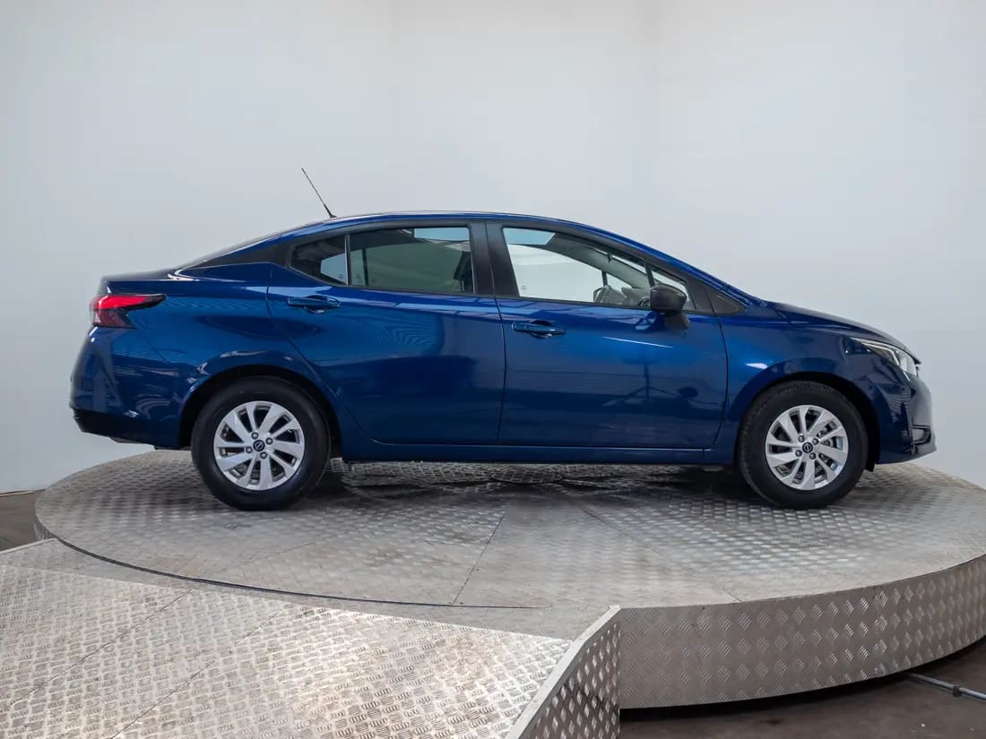 Nissan Versa 1.6 Sense Mt año 2024