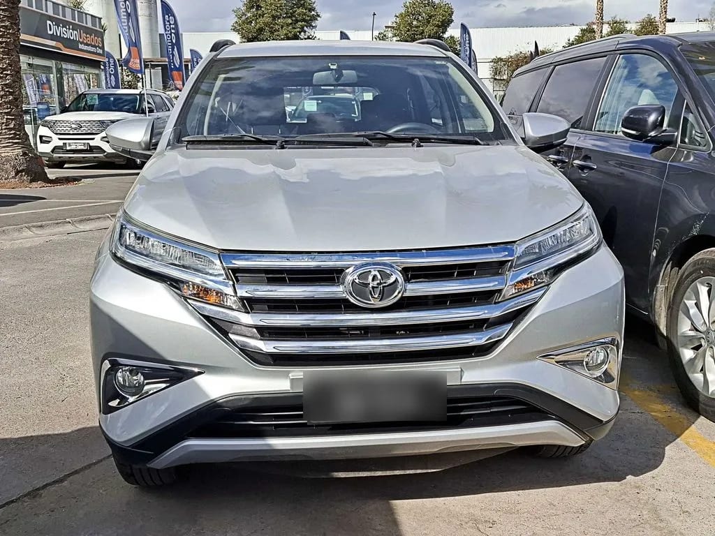 Toyota Rush 1.5 Xli 4x2 Mt 5p año 2022
