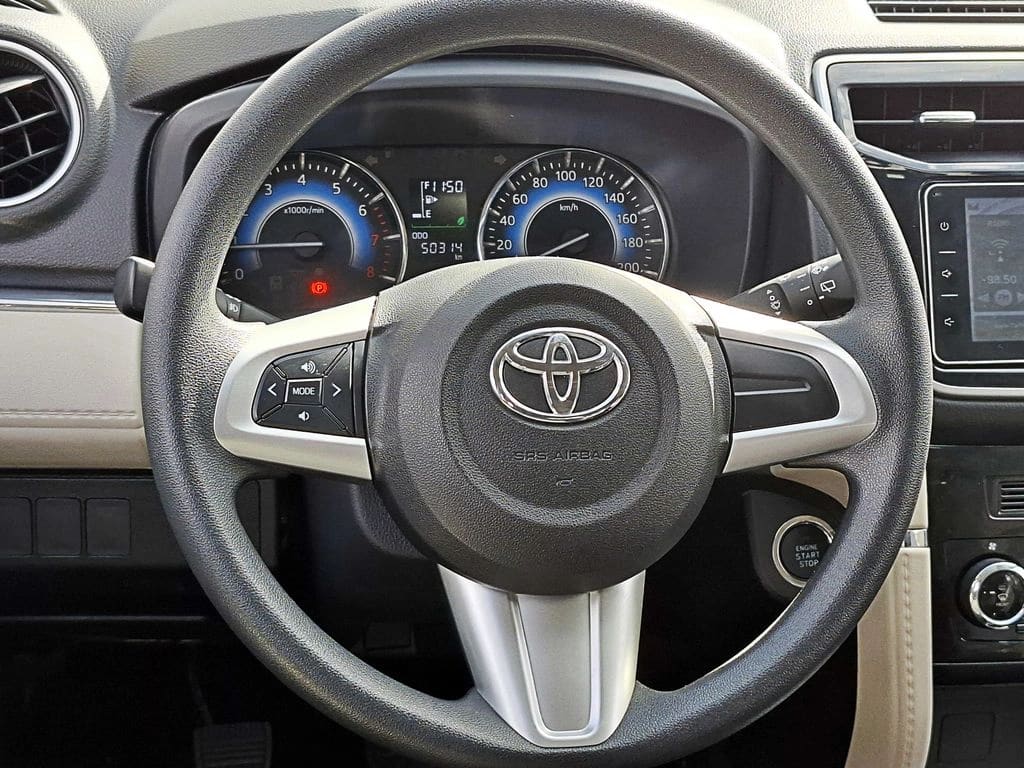Toyota Rush 1.5 Xli 4x2 Mt 5p año 2022